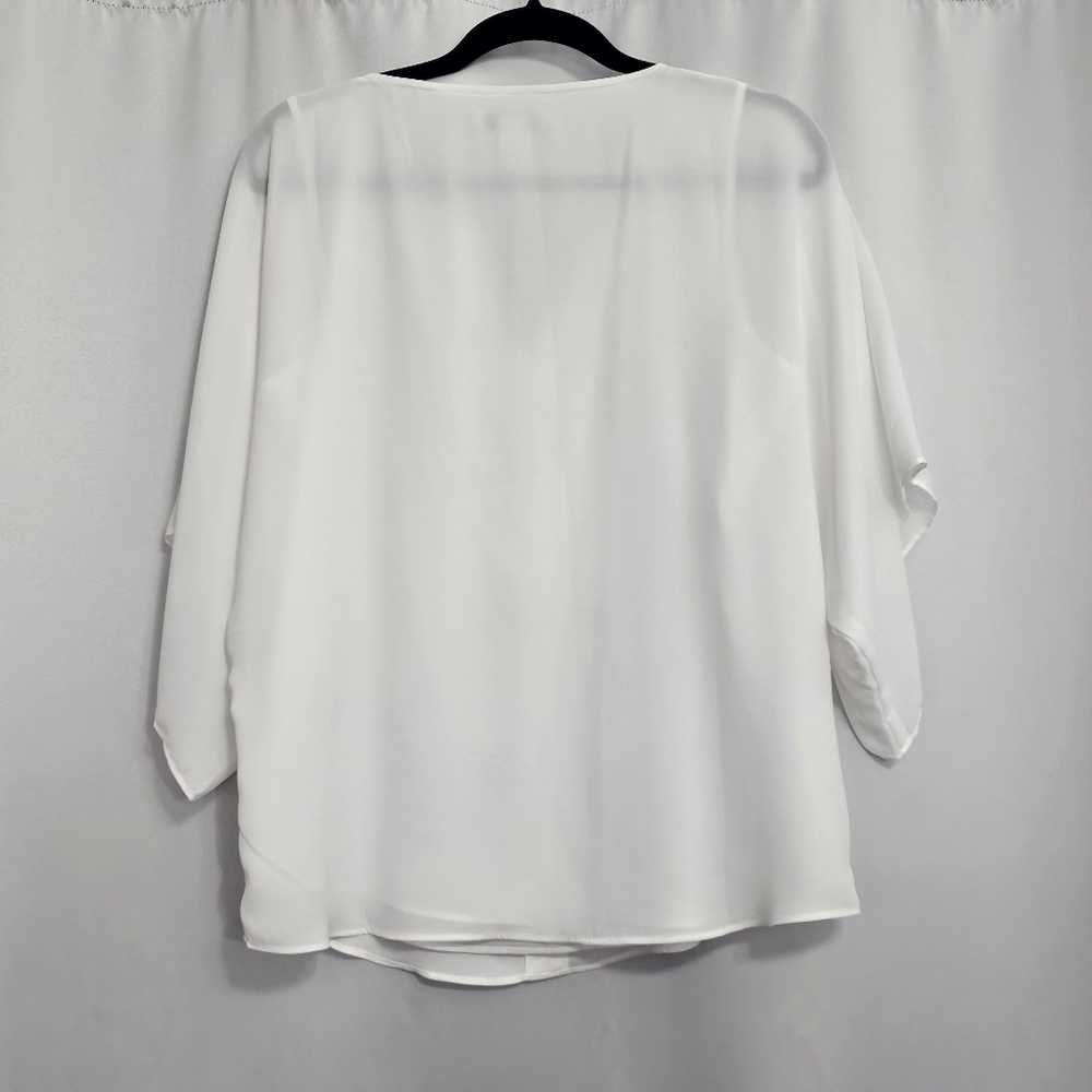 White Blouse size SMALL White House Black Market - Picture 3 of 10